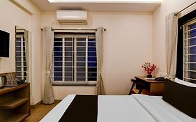 Townhouse The 36 Inn Madhuravada Bus Stop